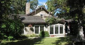 173 7 Avenue W For Lease